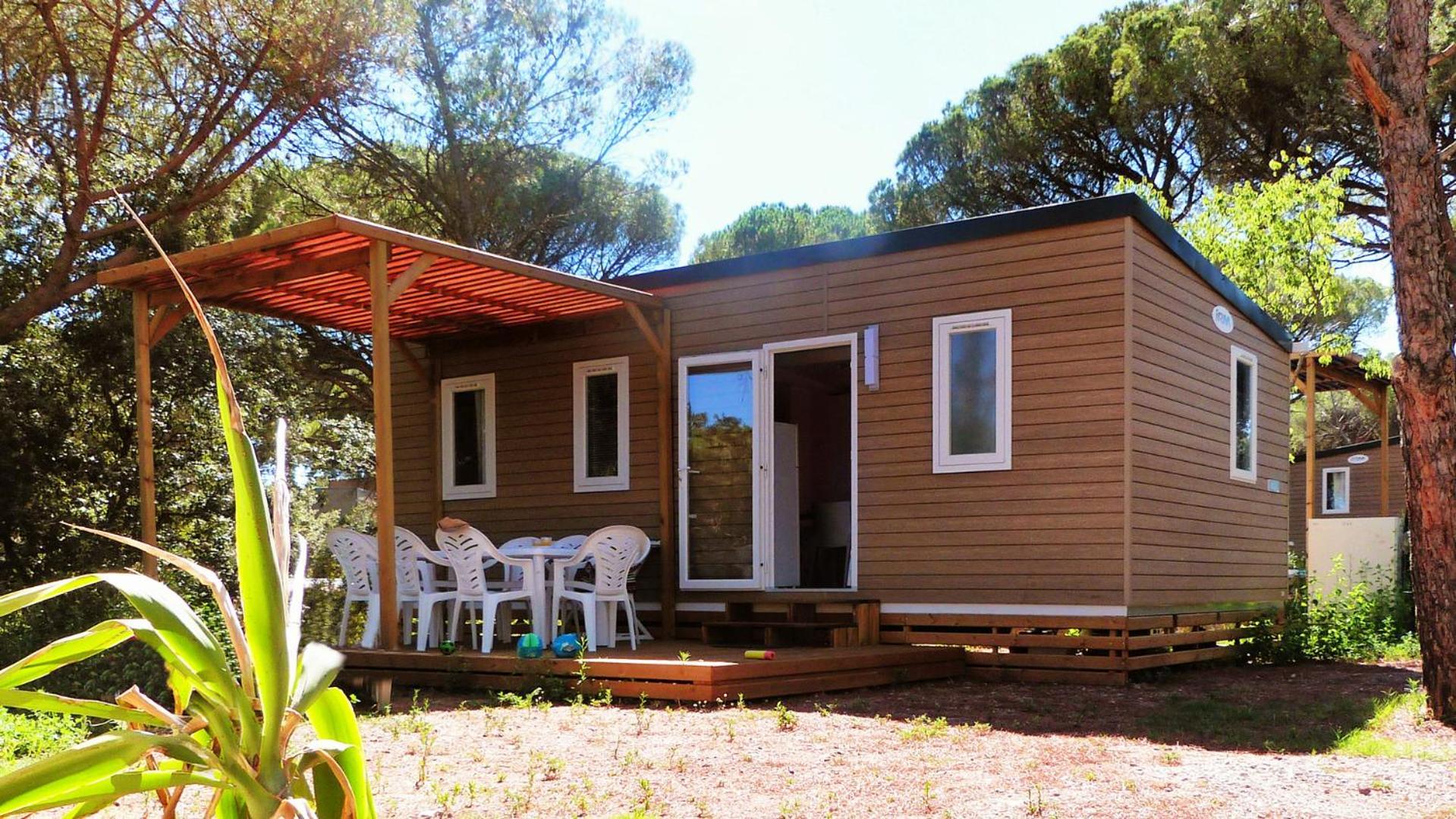 Camping Les Cigales 4*